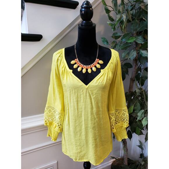 Women's Unique Spectrum 1X Yellow Boho Peasant Blouse Crochet Sleeve Top - Picture 2 of 15